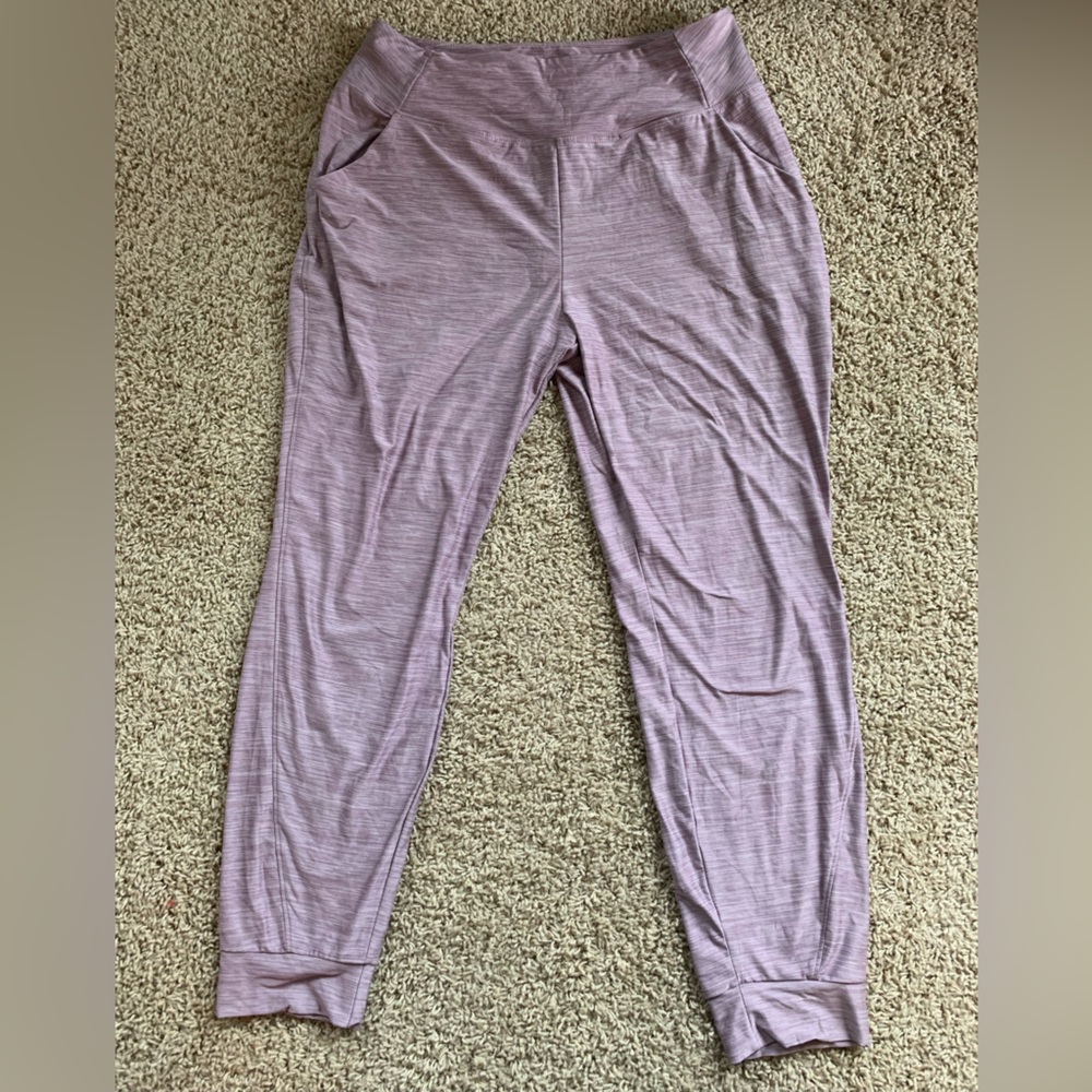 Woman’s All in motion high rise jogger pant size Large